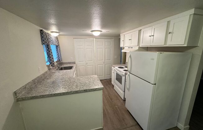 2 beds, 1 bath, 864 sqft, $1,450, Unit Unit 2