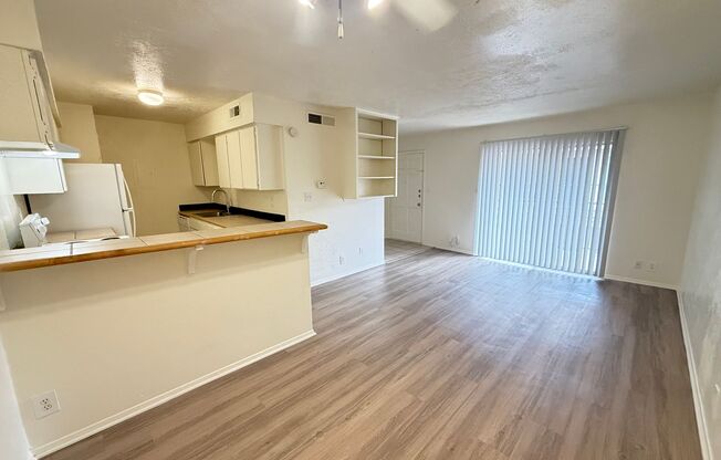 1 bed, 1 bath, 660 sqft, $1,239, Unit OPA-342