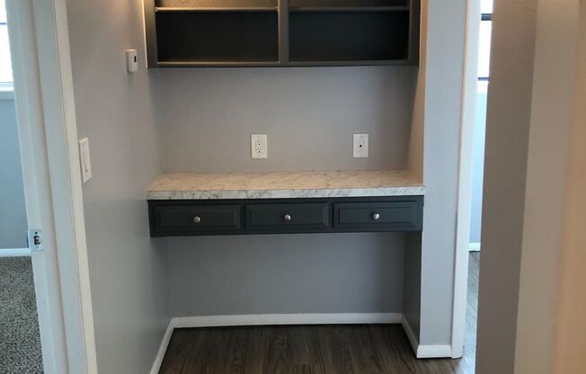 1 bed, 1 bath, 670 sqft, $972, Unit 125