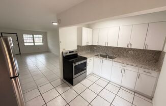 2 beds, 1 bath, $2,350