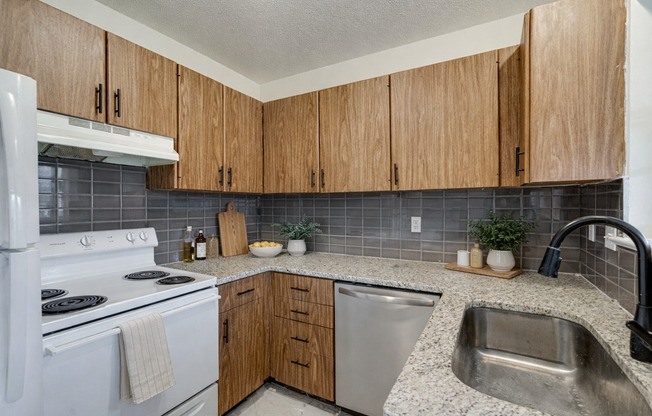 Sunset Rock Apartments