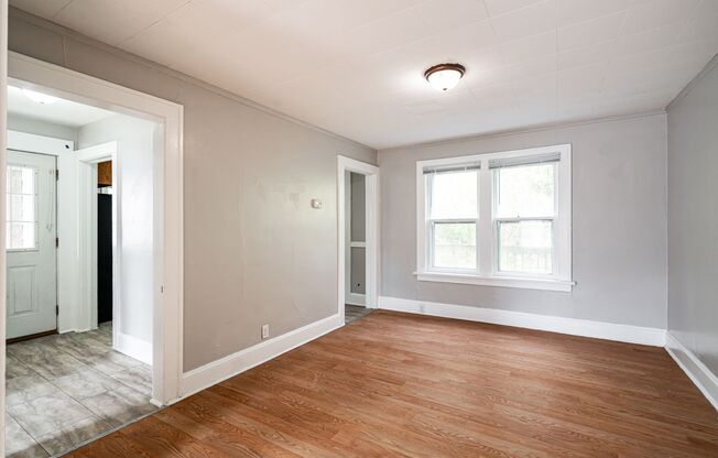 Walk to Lake Michigan from this Kenosha TownHome!