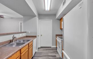 Gated 2 Bedroom Condo + 1 Car Garage l  Sunset/Rainbow