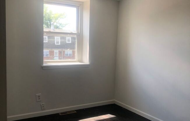 Charming & Move-In Ready Home in Baltimore!