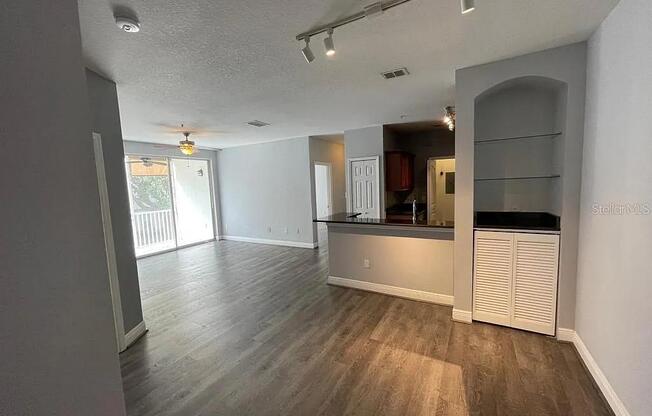 2537 MAITLAND XING WAY
