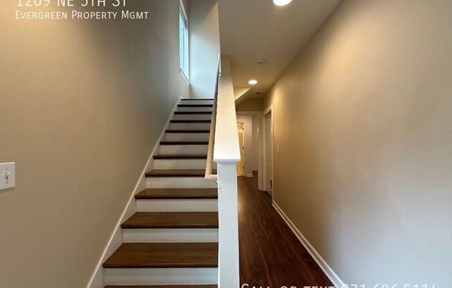 1209 NE 5 ST