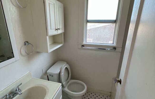 Studio, 1 bath, 462 sqft, $1,650, Unit 5