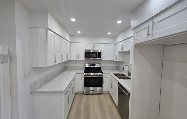 1 bed, 1 bath, 700 sqft, $2,495, Unit 02