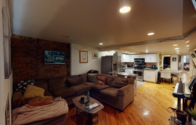 4 beds, 2 baths, $10,500, Unit 2FL