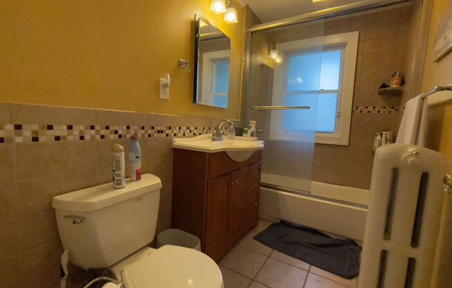 1 bed, 1 bath, $1,750, Unit 816-203