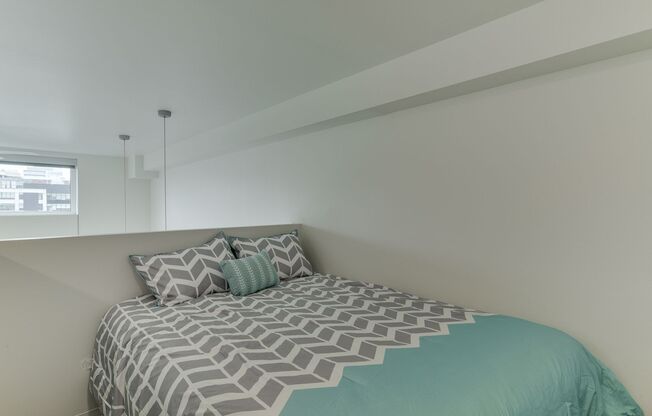 1 bed, 1 bath, 297 sqft, $1,205, Unit 604