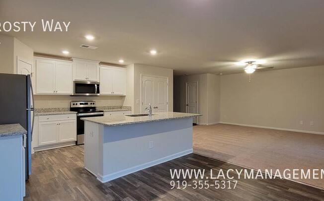 3 beds, 2.5 baths, 1,800 sqft, $1,895