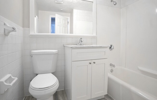 2 beds, 1 bath, 1,050 sqft, $2,700, Unit 6