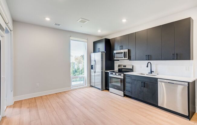 1 bed, 1 bath, 730 sqft, $1,600, Unit 309