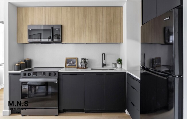2 beds, 2 baths, $5,995, Unit 1127