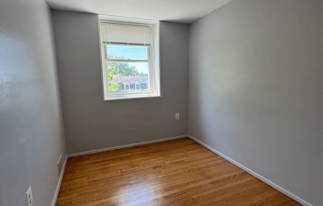 3 beds, 1 bath, $1,800