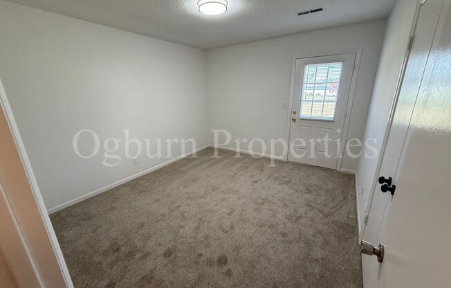 2 beds, 2 baths, $1,045, Unit C