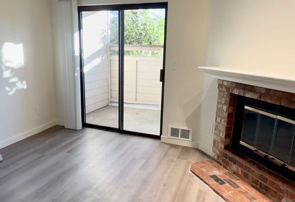 2 beds, 2 baths, 864 sqft, $2,200, Unit C104