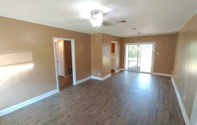 5247 LEXINGTON AVE