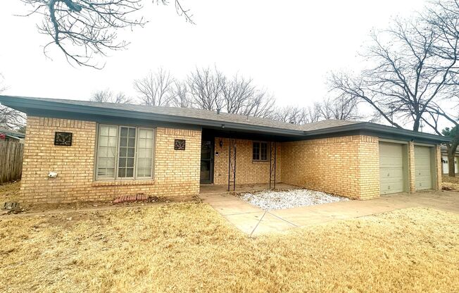 Cute Traditional 3-Bedroom with 2-Car Garage Available!