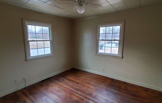 3 Bedroom 1 Bathroom House!