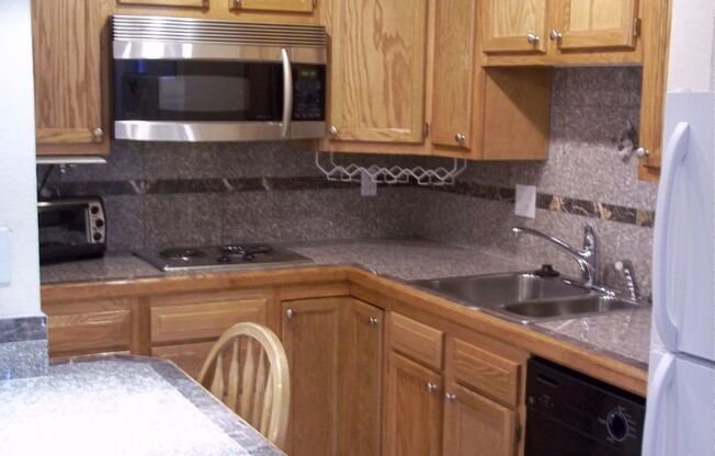 Studio, 1 bath, 250 sqft, $1,245, Unit 206