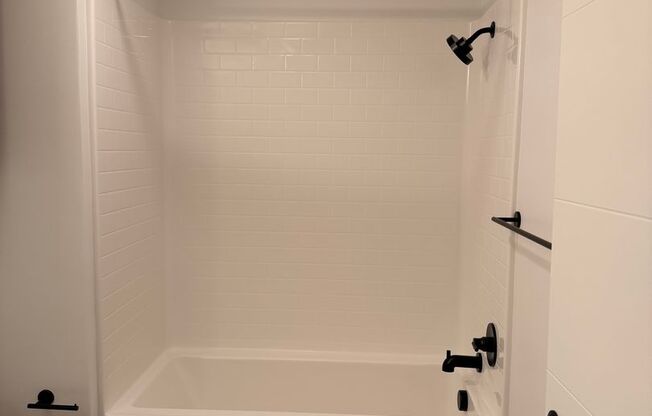 2 beds, 2 baths, 816 sqft, $4,495, Unit 705