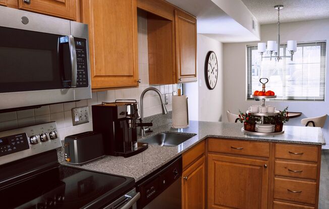 2 beds, 2 baths, 1,280 sqft, $2,650, Unit O-102- 2A LUXURY 2 Bedroom Residence