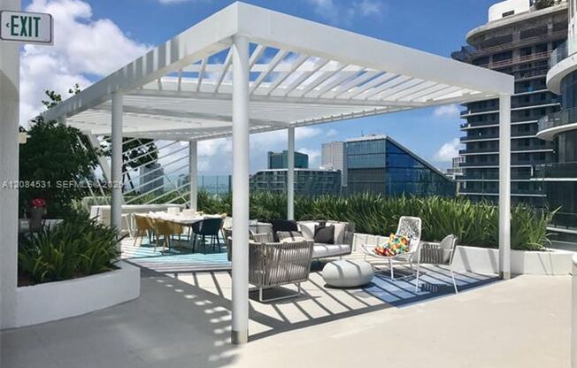 1 bed, 1 bath, $3,200, Unit # 2807