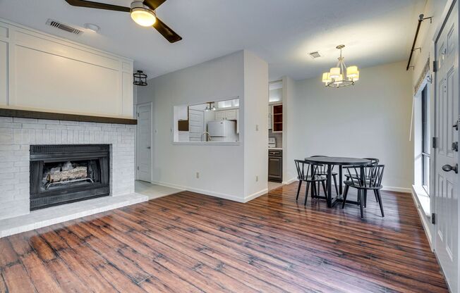 OVERLOOK WEST CAMPUS - LUXURIOUS - 1BD/1BA - RESERVED PARKING - W/D - WATER PAID