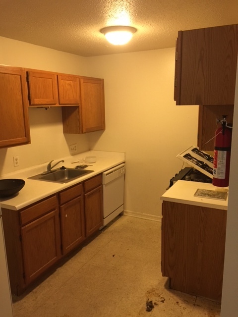 2 beds, 1 bath, 734 sqft, $825, Unit 36