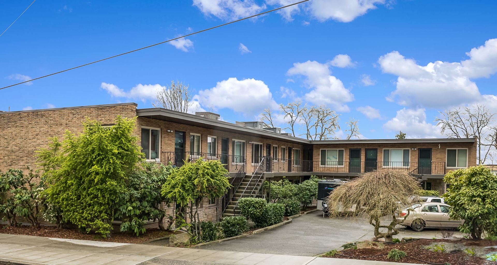 Spacious Capitol Hill 1-Bedroom with In-Unit Washer/Dryer – Prime Location!