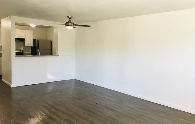 2 beds, 1.5 baths, 950 sqft, $2,275, Unit 141