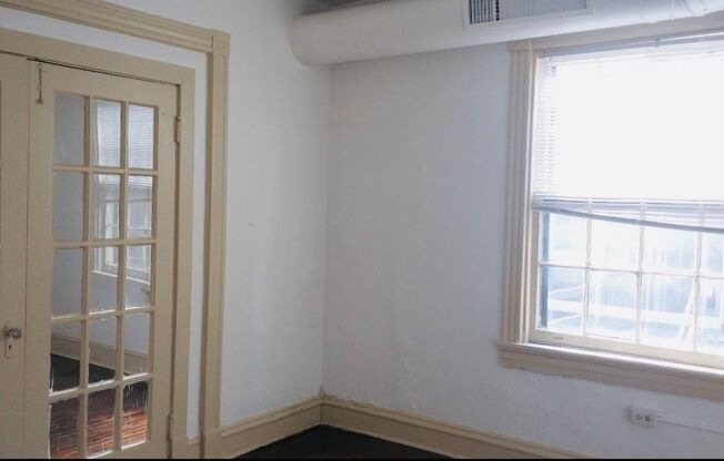 1 bed, 1 bath, $1,295, Unit Apt. 10