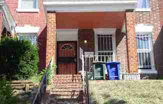 725 Fairmont St NW - Upper Front Room #A