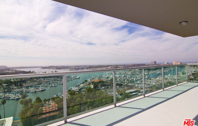 2 beds, 2.5 baths, 2,075 sqft, $10,000, Unit 1709