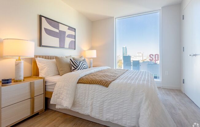 2 beds, 2 baths, 866 sqft, $4,800, Unit 2213