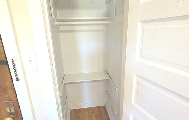 Studio, 1 bath, $775, Unit 22