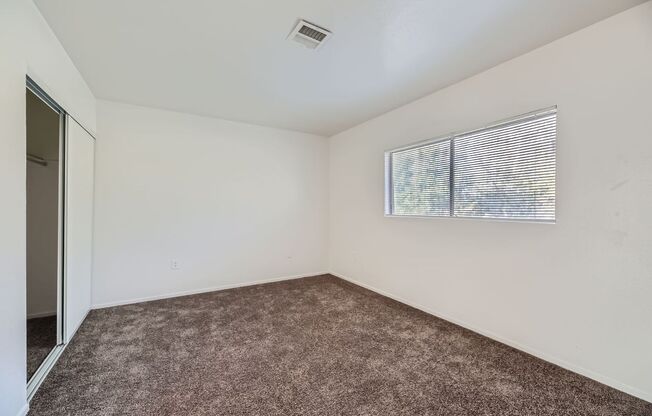 2 beds, 2 baths, $1,100