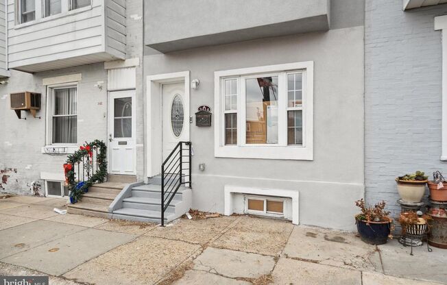 Excellent Port Richmond 3BR with Finished Basement & Patio