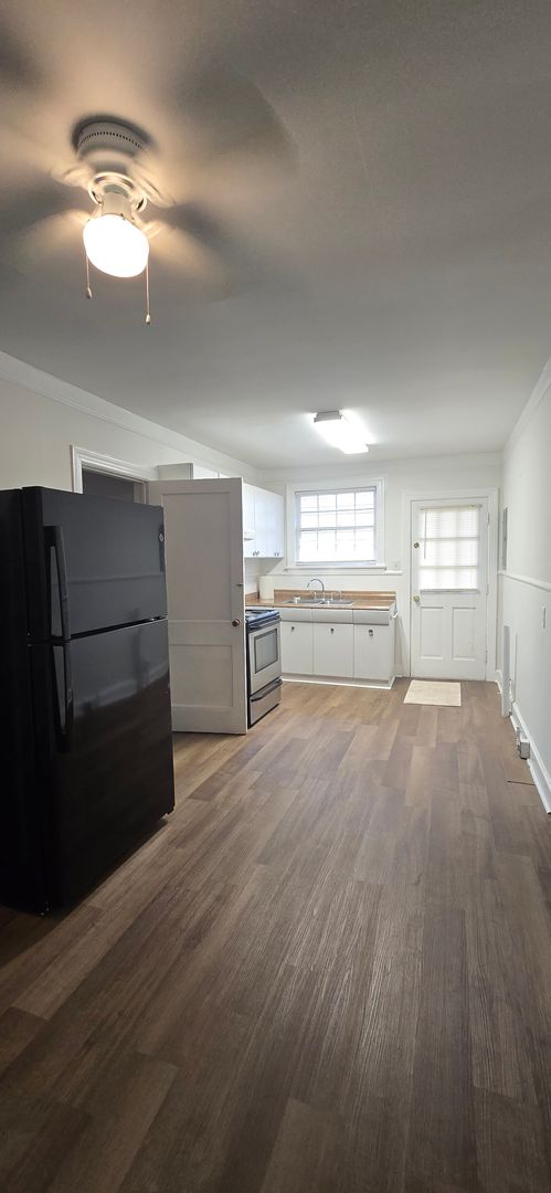 1513 East 49th Street