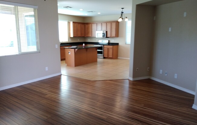 175 W LEATHERWOOD AVE