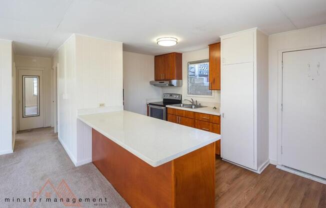 2057 10th Avenue - Upstairs