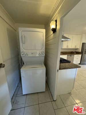 1 bed, 1 bath, 650 sqft, $2,300