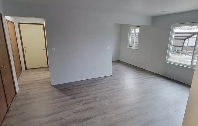 1 bed, 1 bath, 750 sqft, $1,100, Unit UNIT 208