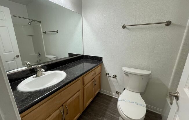 2 beds, 2 baths, 980 sqft, $2,995, Unit 819-22