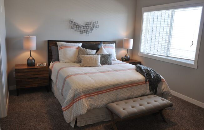 3 beds, 2.5 baths, $2,395, Unit 343