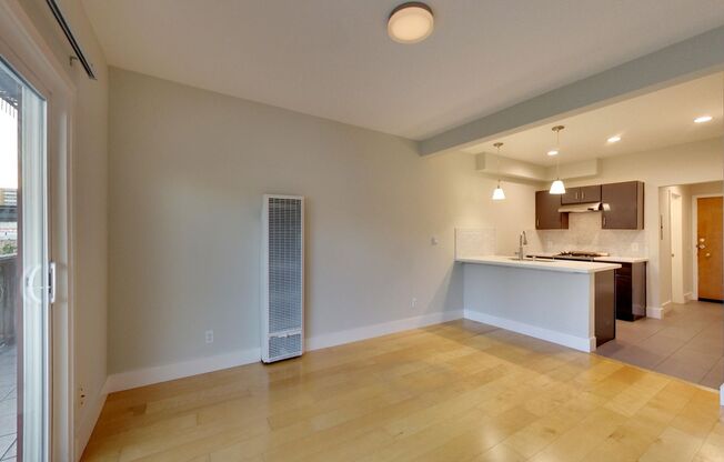 1127-1133 Kearny Street (1295r)