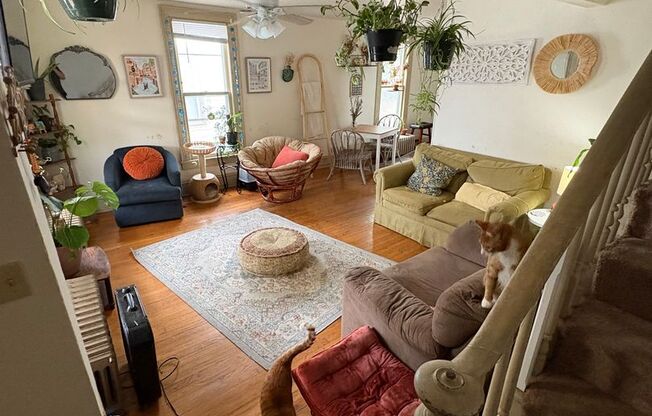 (515) 520-524 W. Doty Street