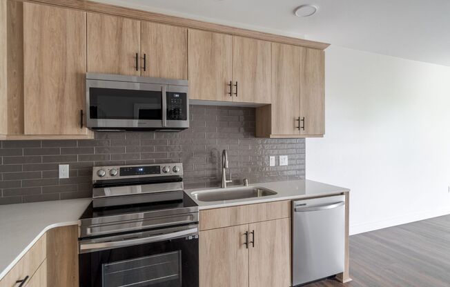 1 bed, 1 bath, $2,275, Unit 403